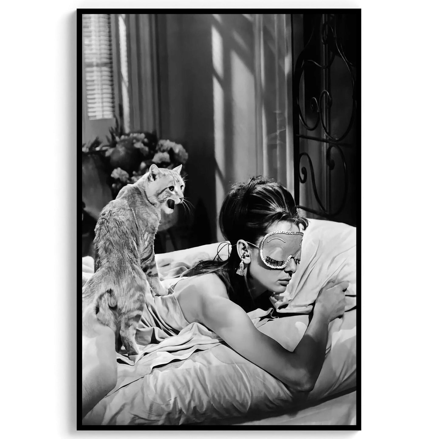 Audrey Hepburn Wall Art Breakfast at Tiffanys Poster, Black and White Print, Vintage Photo, Classic Hollywood Art - Retr