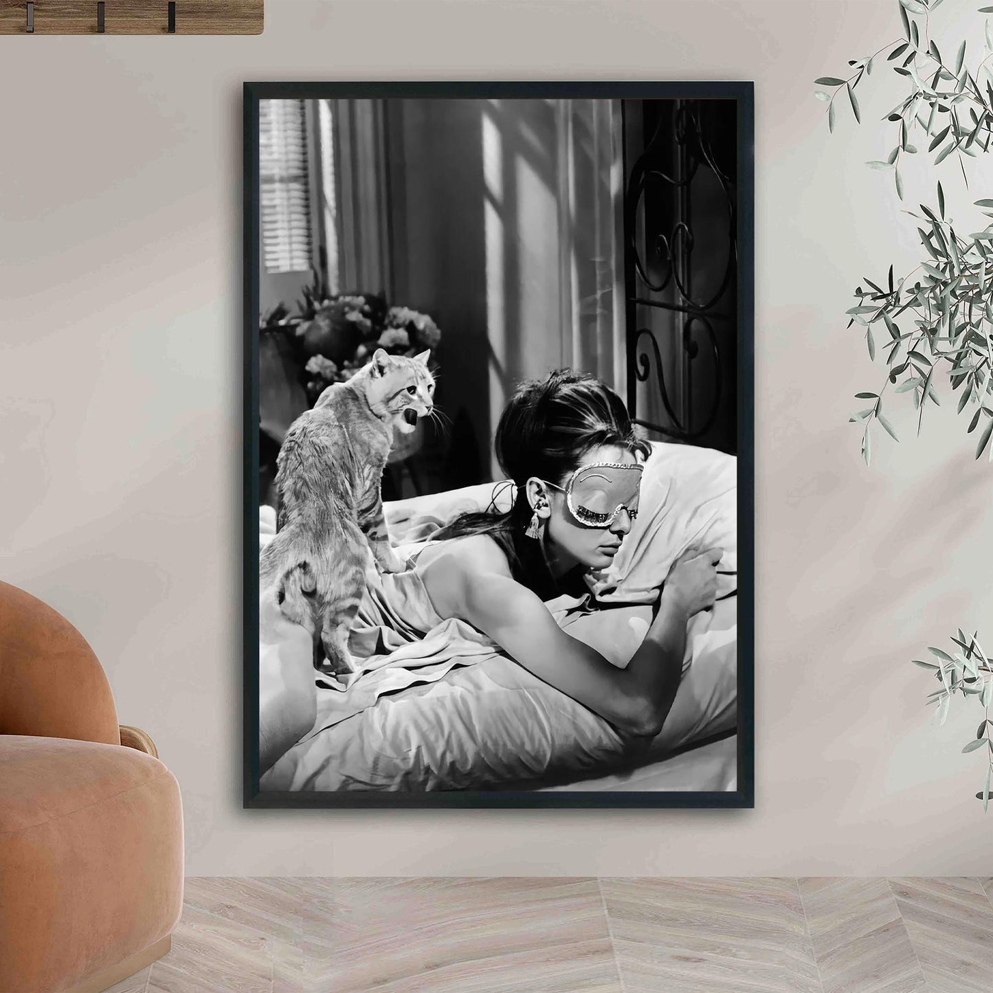 Audrey Hepburn Wall Art Breakfast at Tiffanys Poster, Black and White Print, Vintage Photo, Classic Hollywood Art - Retr